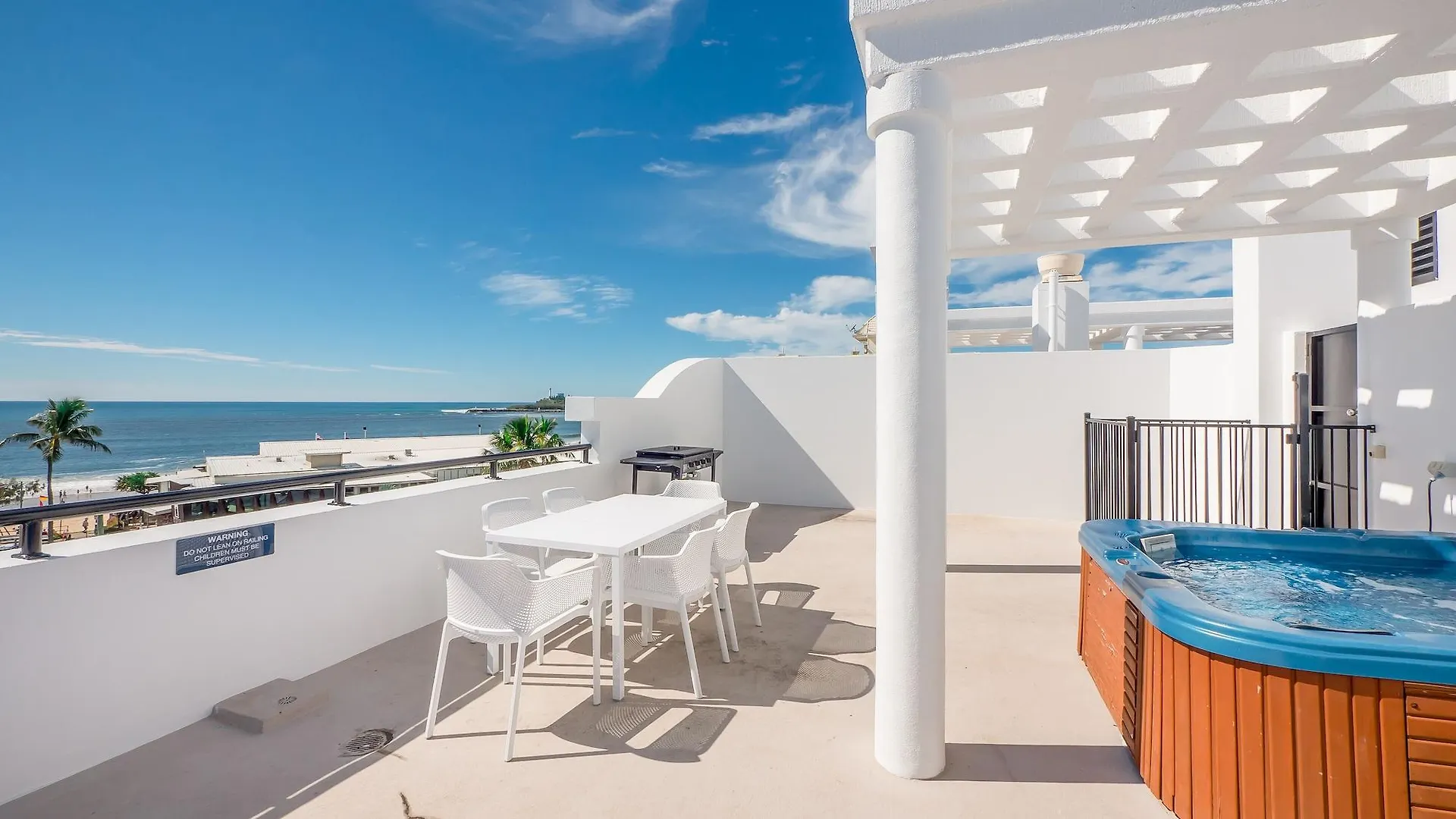 ****  Aparthotel Aegean Mooloolaba Australie